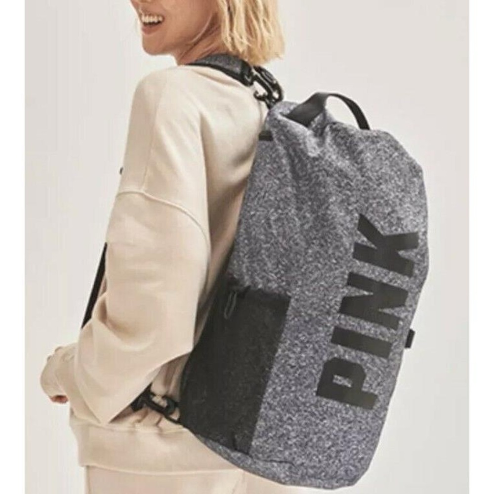 ✨ Victoria's Secret Pink Campus Convertible
Duffle Bag to Backpack - Picture 3 of 9